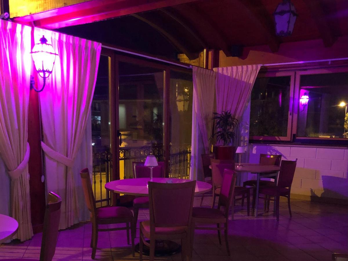Hotel Ristorante Rossemi Σαν Τζιοβάνι Ροτόντο Εξωτερικό φωτογραφία