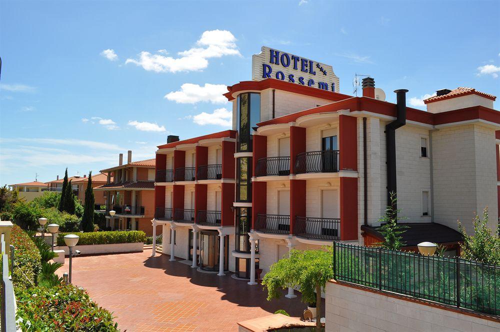 Hotel Ristorante Rossemi Σαν Τζιοβάνι Ροτόντο Εξωτερικό φωτογραφία