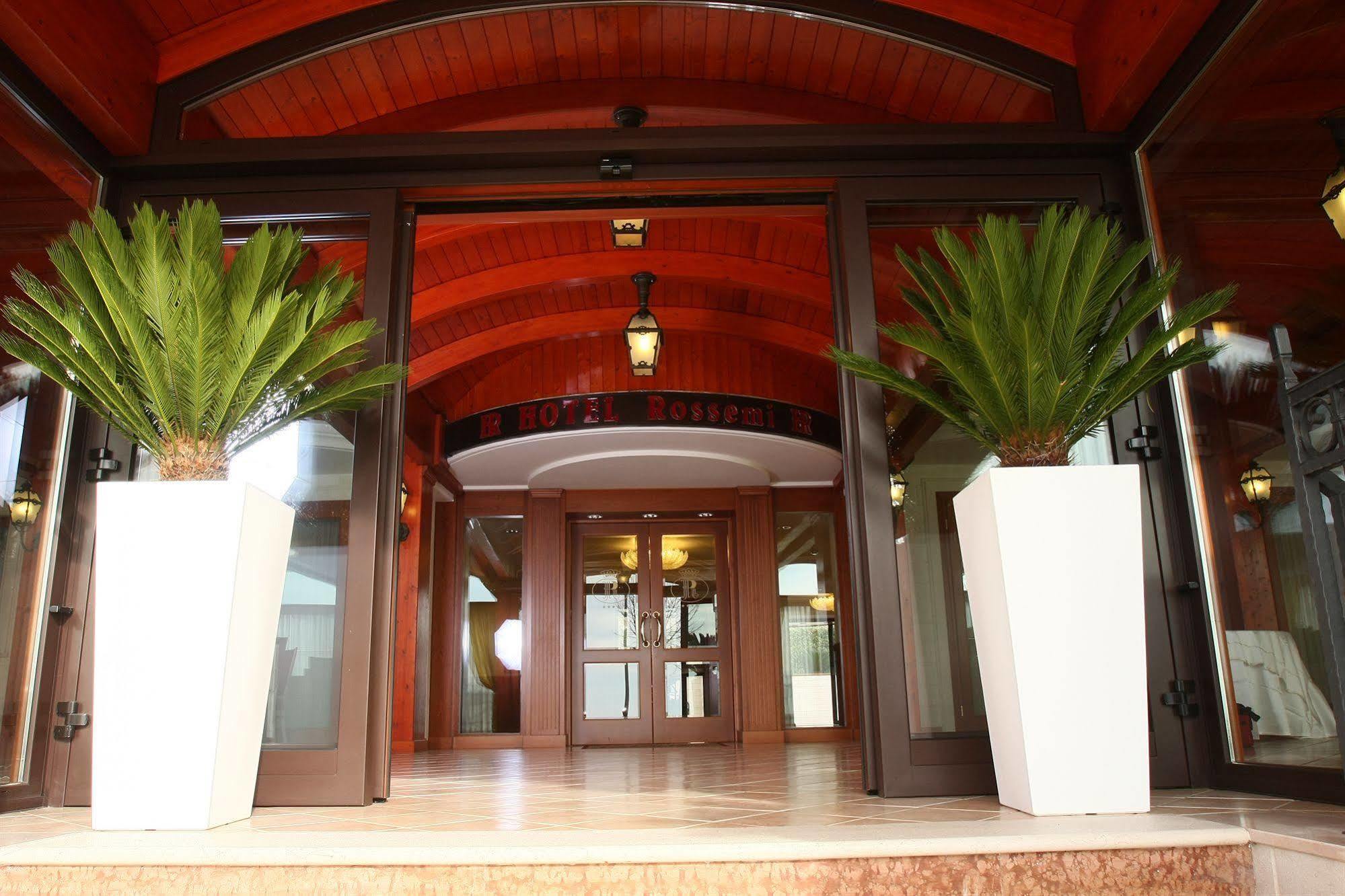 Hotel Ristorante Rossemi Σαν Τζιοβάνι Ροτόντο Εξωτερικό φωτογραφία