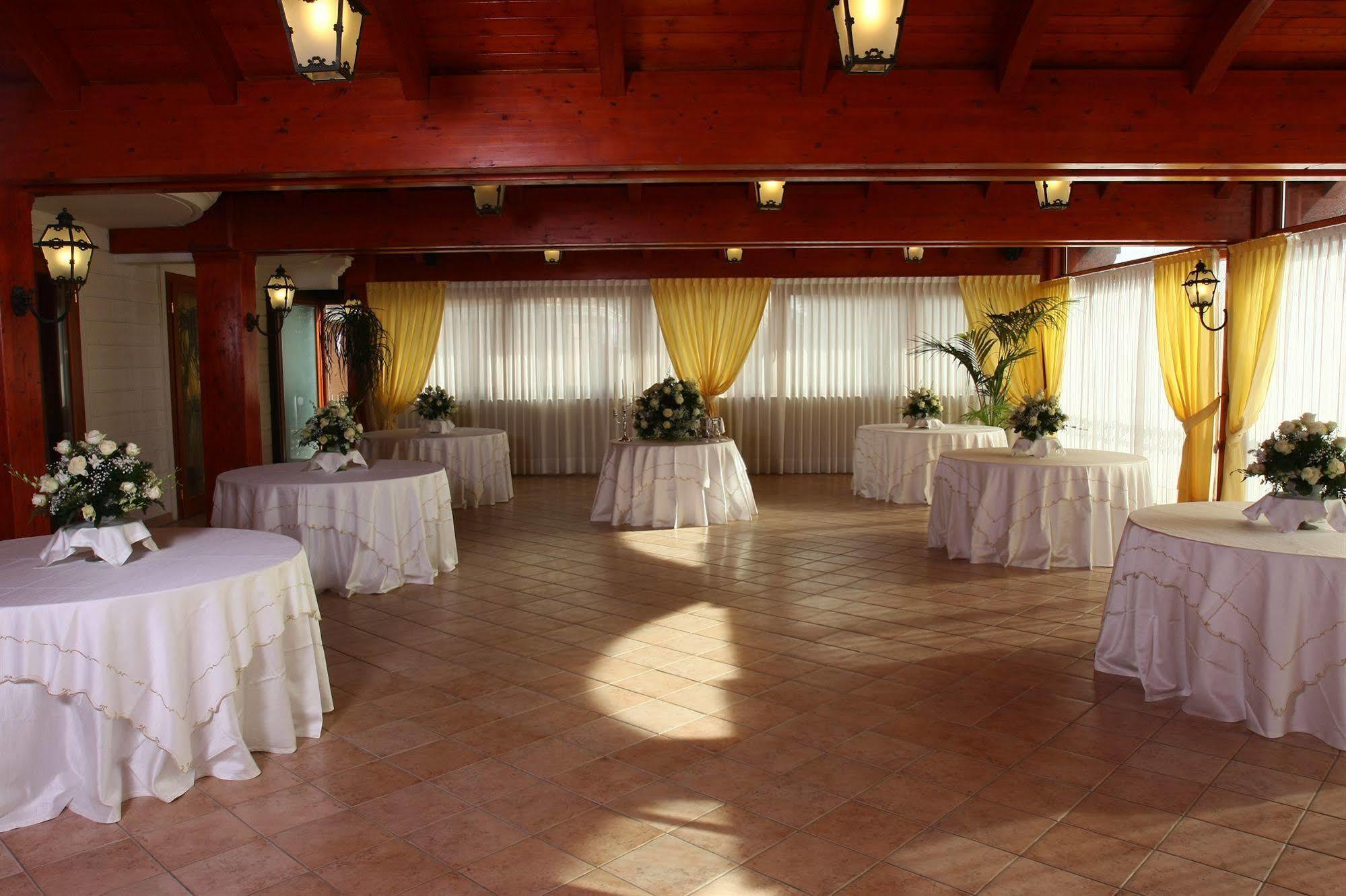 Hotel Ristorante Rossemi Σαν Τζιοβάνι Ροτόντο Εξωτερικό φωτογραφία