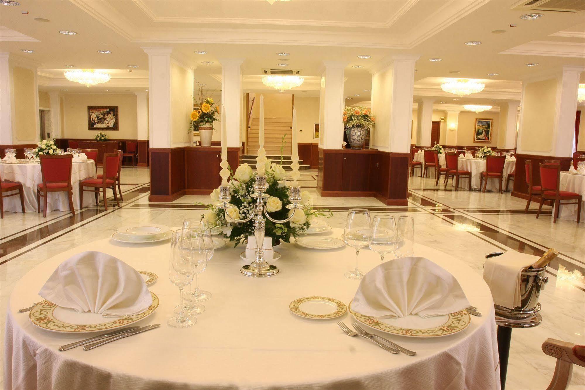 Hotel Ristorante Rossemi Σαν Τζιοβάνι Ροτόντο Εξωτερικό φωτογραφία