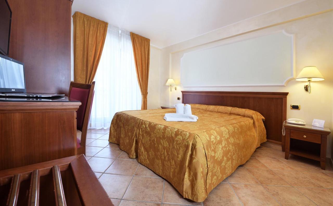 Hotel Ristorante Rossemi Σαν Τζιοβάνι Ροτόντο Εξωτερικό φωτογραφία